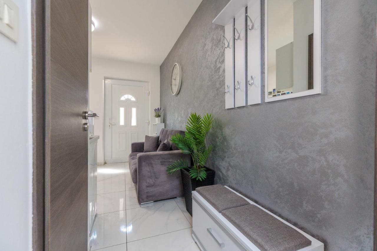 Apartment Ema Ζαντάρ Εξωτερικό φωτογραφία